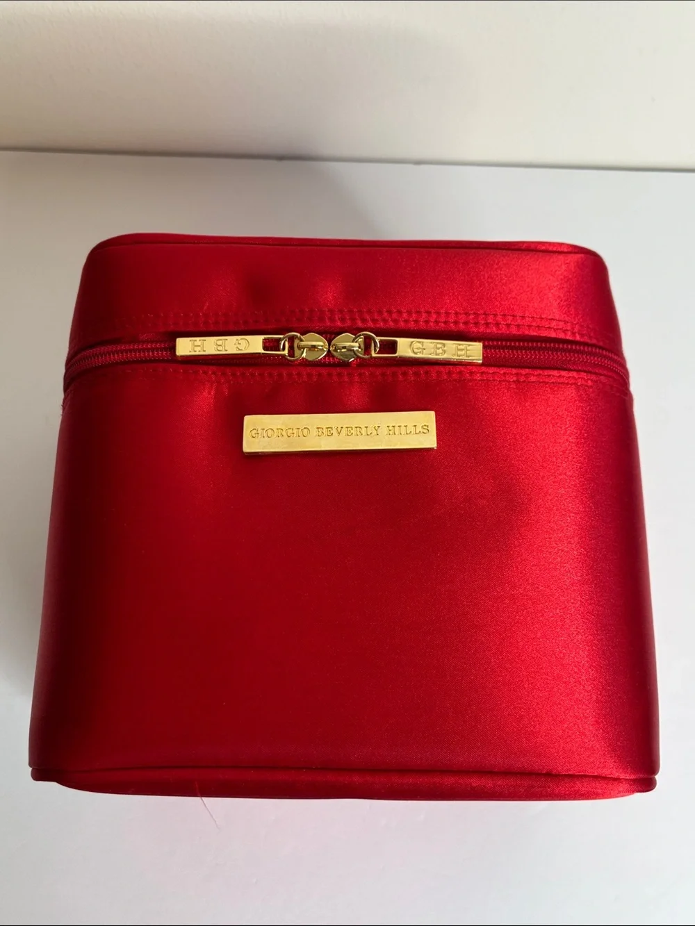 GIORGIO, BEVERLY HILLS SATIN COSMETIC BAG